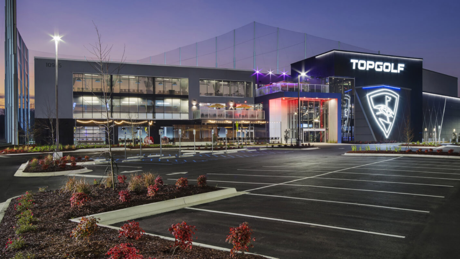 Long-awaited Topgolf facility is now open in St. Petersburg